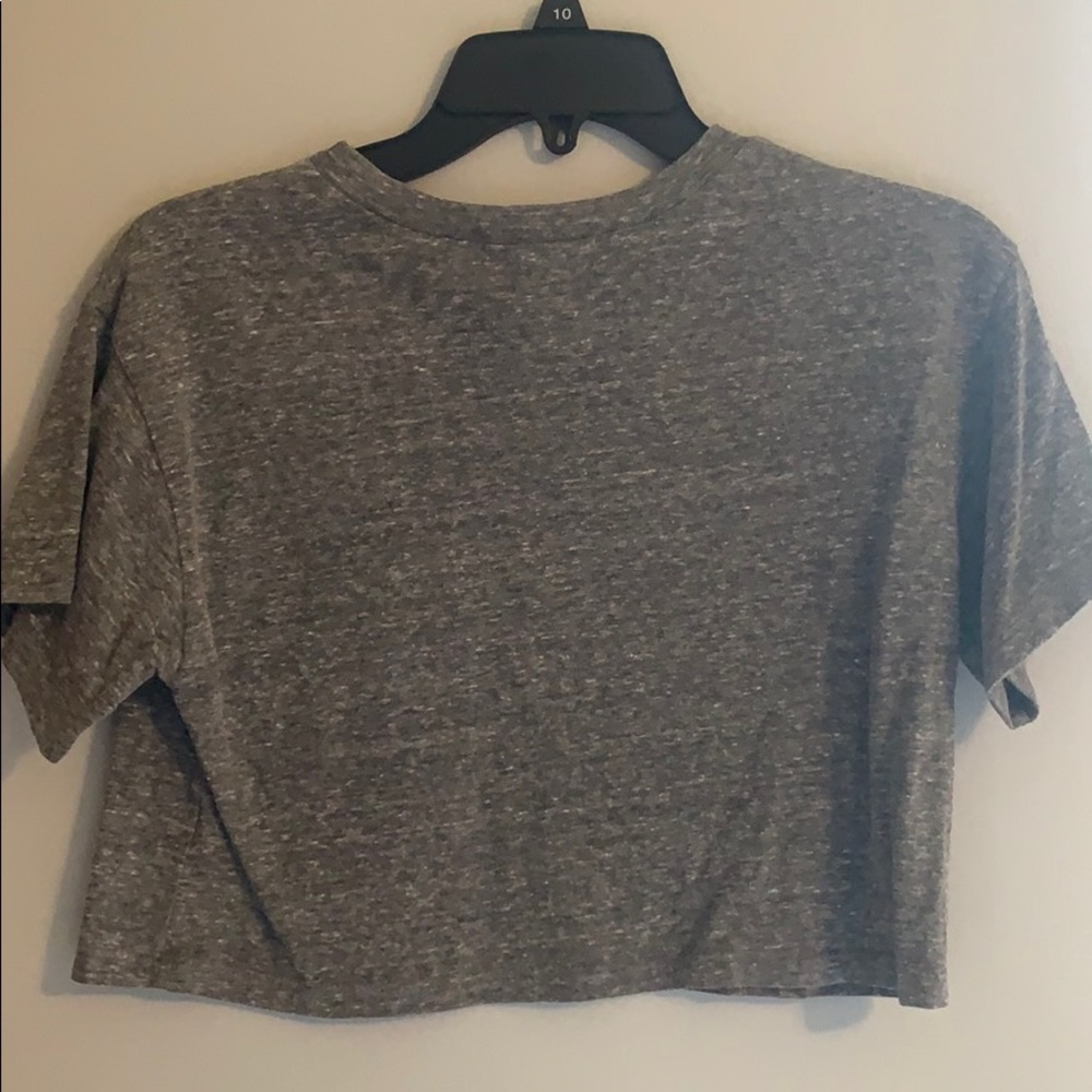 Graphic Crop top - Picture 2 of 3